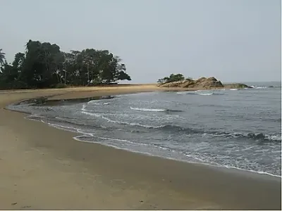 Plage d'Ebomé