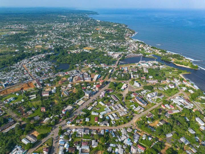 Vue magnifique de Kribi, la perle balnéaire du Cameroun