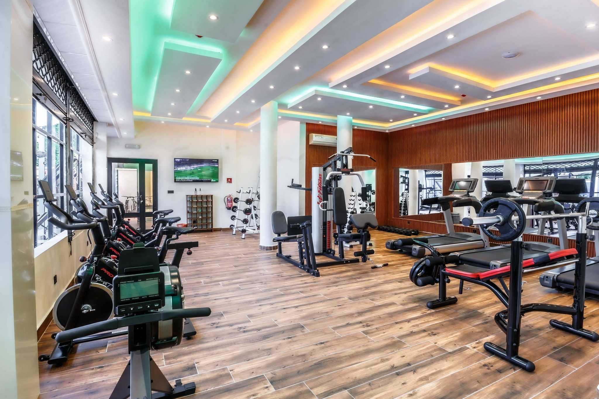 Salle de sport ultramoderne - 2